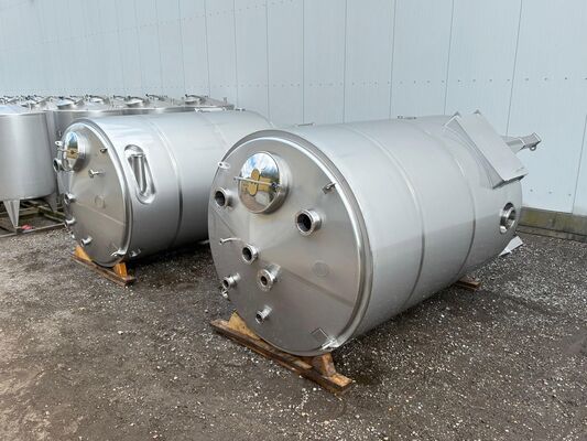 2 x Brand new 10.300L stainless-steel AISI316L vertical storage tanks.