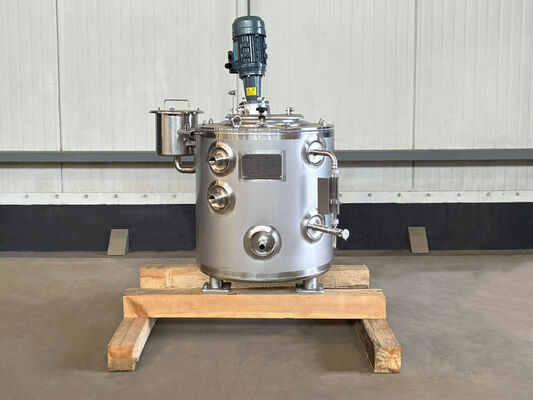 1 x New 45L stainless-steel AISI316L vertical mixing tank.