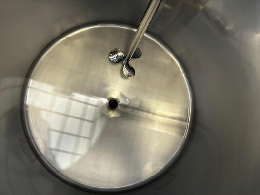 1 x New 300 L vertical stainless-steel AISI 316L mixing tank