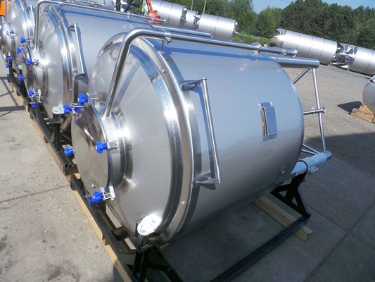 3 x 1.445L AISI304; CCT bier fermentatie tanks; 0.2 bar