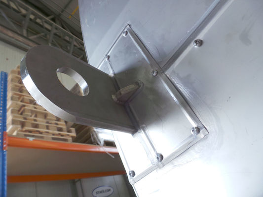 OR160412 - Brouwerij: 2 x 51 m³ AISI 316; roestvrijstalen opslagtanks; geisoleerd; vertikaal;