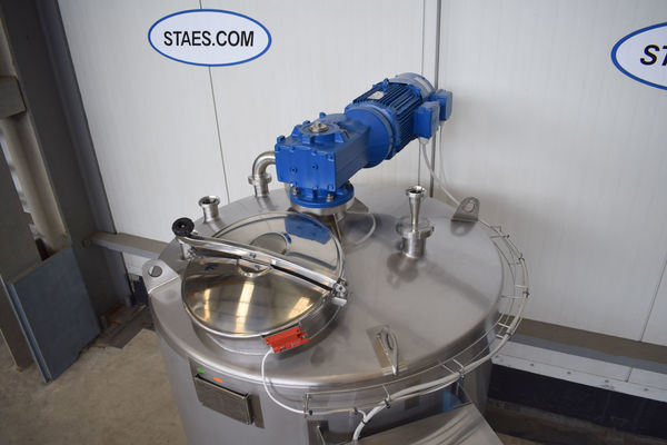 OR171211 - 1 x AISI304L stainless-steel mixing tank with a capacity of 1000L