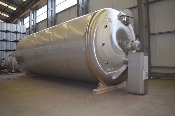 OR171219 - 1 x AISI304 Cuve de mélange en acier inoxydable avec un capacité de 40.000L