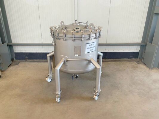 1 x verticale roestvrijstalen occasie opslagtank van 650L in RVS AISI 316L