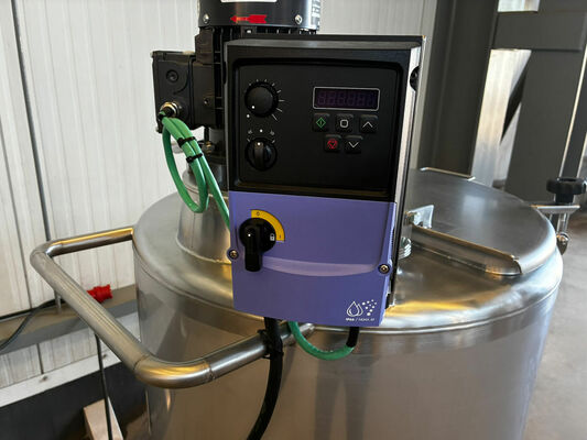 1 x New 300 L vertical stainless-steel AISI 316L mixing tank
