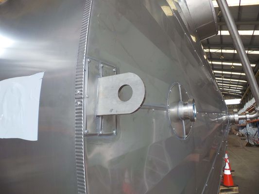 OR160412 - Brouwerij: 2 x 51 m³ AISI 316; roestvrijstalen opslagtanks; geisoleerd; vertikaal;