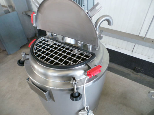 OR160840 - 1 x 100L AISI316; mixing tank; insulated; heat-exchange & 1 x 120L AISI304L mixing tank; gate agitator with scrapers; heat exchanger; insulation