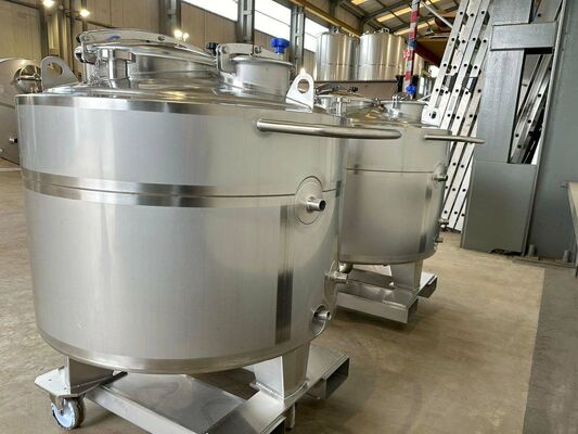 2 x Brand new 400L stainless-steel AISI316L vertical storage tanks.