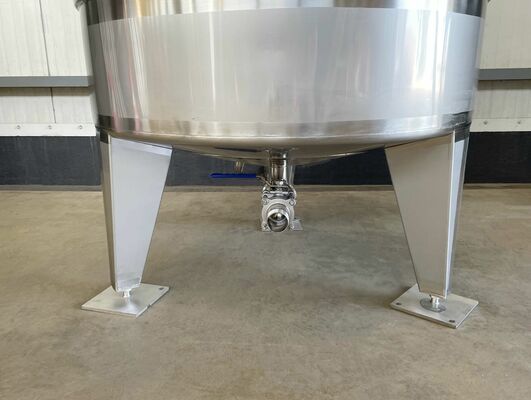 2 x Brand new 1.500L stainless-steel AISI316L vertical mixing tanks.
