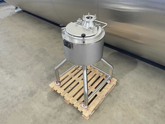 1 x New 150L stainless-steel AISI316L vertical mixing tank.
