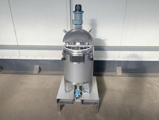 1 x New 100L stainless-steel AISI316L vertical mixing tank.