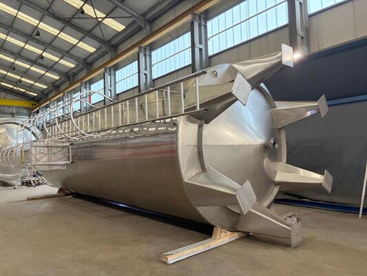 1 x Neuer vertikaler 60.000L Edelstahl AISI304L Lagertank