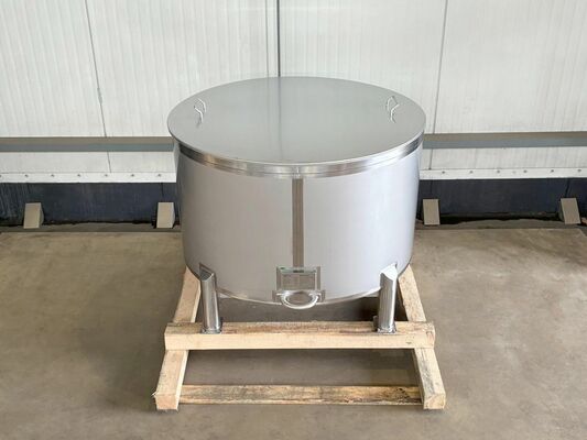 1 x Nieuwe roestvrijstalen verticale opslagtank van 1.050L in AISI316L