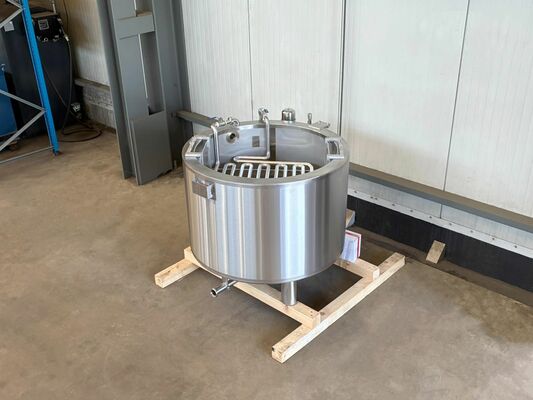 1 x Nouvelle cuve de stockage verticale en acier inoxydable AISI304L de 1.000L