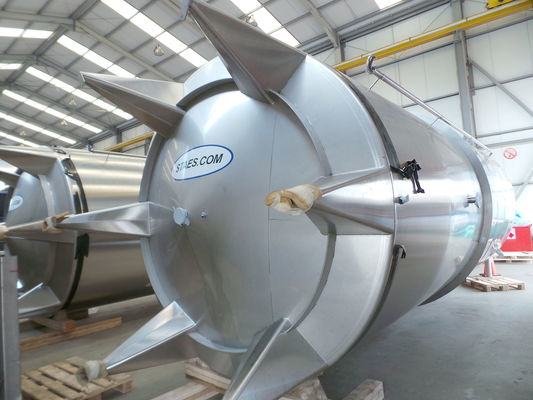 OR160412 - Brouwerij: 2 x 51 m³ AISI 316; roestvrijstalen opslagtanks; geisoleerd; vertikaal;