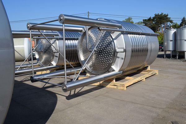 2 x 15.300L AISI304L cuve de mélange en acier inoxydable avec echangeur de chaleur