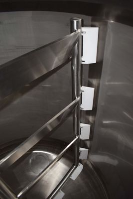 OR170142: 2 x 2450L AISI304L RVS stainless-steel pressure vessels with a working pressure of 3 bar, the tanks are single walled for vertical positioning