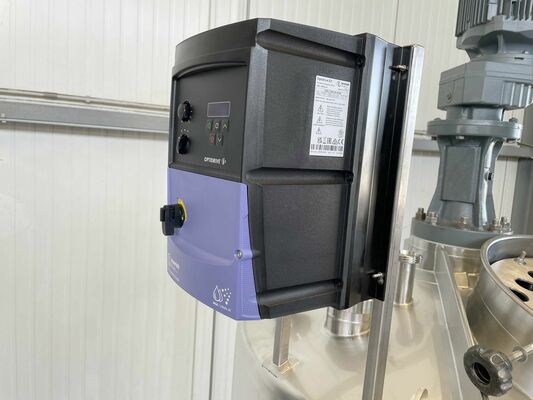 2 x Brand new 1.500L stainless-steel AISI316L vertical mixing tanks.