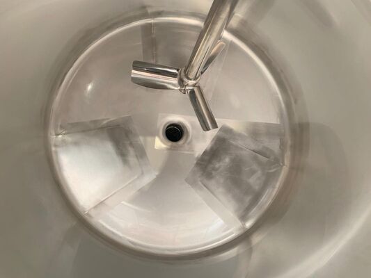 1 x New 100L stainless-steel AISI316L vertical mixing tank.