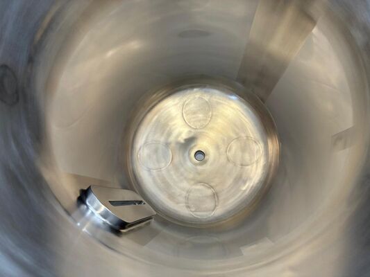 3 x neue vertikale Druckbehälter aus Edelstahl mit einem Fassungsvermögen von 75 L aus AISI316L