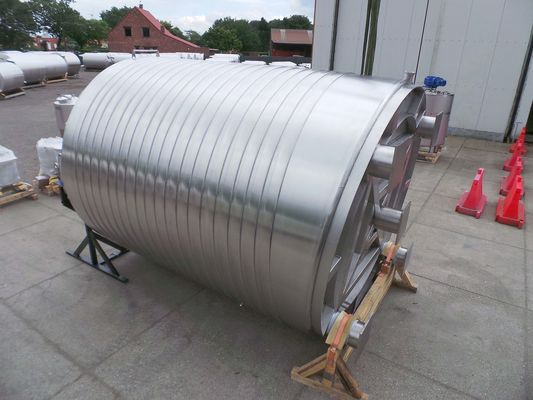 25.500L AISI304L mixing tank; slow speed chocolat agitator; heat exchanger