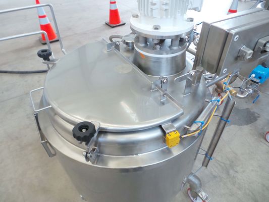 2 x 200L V4A; Mischbehälter mit elektrische Steuerung; Isoliert; Wärmetauscher; Heizaggregat