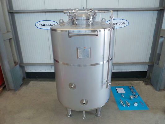 1 x 1.600L : AISI304 BBT helder bier tanks; 3.3 bar PED CE TüV; 10% Rx