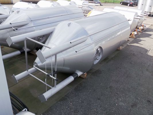 OR150994: 2 x 30m³ AISI304; cuve de stockage isolée; échangeur thermique; verticale