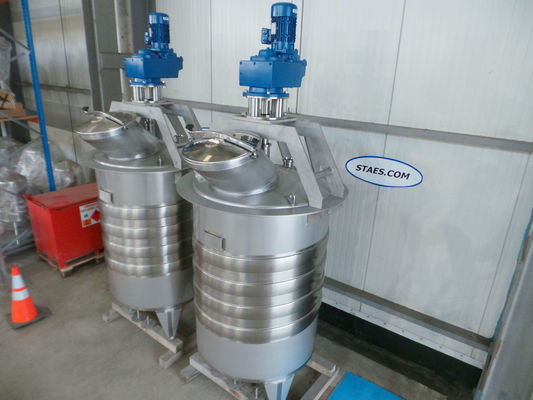 2 x 1.500L AISI316L; Mischbehälter; Wärmetauscher; 1 x Ankerrührer;