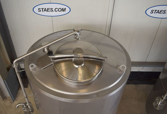OR171089: 2 x 2000L AISI316L Gärtank; Wärmetauscher; Isolierung; Gärspund