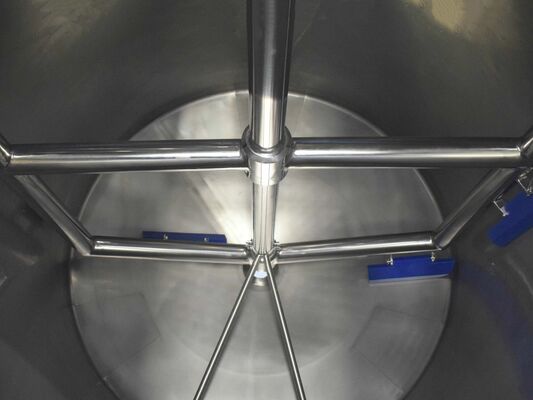 1 x New 2500L stainless-steel AISI316L vertical mixing tank.