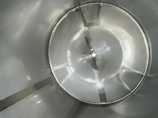 4 x Nieuwe roestvrijstalen verticale mengtank van 3.000L in AISI316L