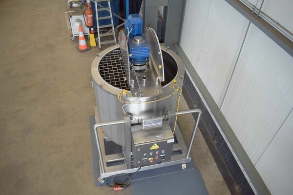 1 x cuve de mélange neuve verticale de 1000L en acier inoxydable AISI304L.