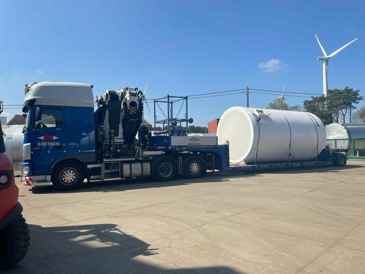 4 x neue vertikale Lagertanks aus polyester mit einem Fassungsvermögen von 42.000L