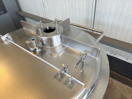 1 x Nieuwe roestvrijstalen verticale mengtank van 500L in AISI316L