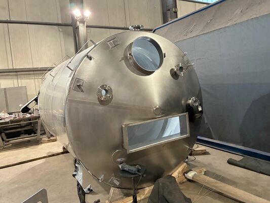 1 x Nouvelle cuve de stockage verticale en acier inoxydable AISI316L de 15.300L