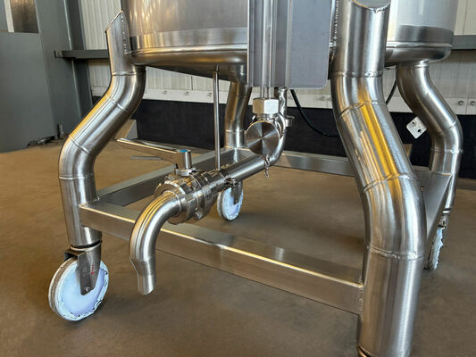 1 x New 300 L vertical stainless-steel AISI 316L mixing tank