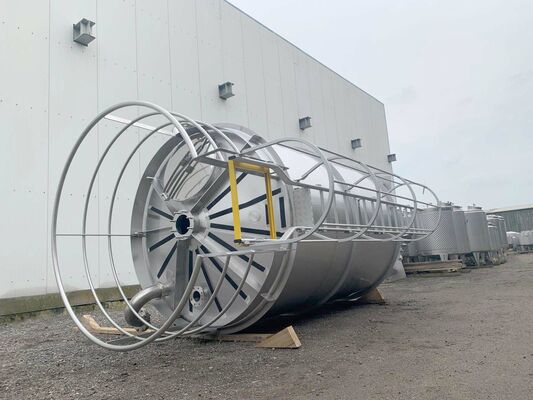 1 x New 15.300L stainless-steel AISI304L vertical mixing tank.