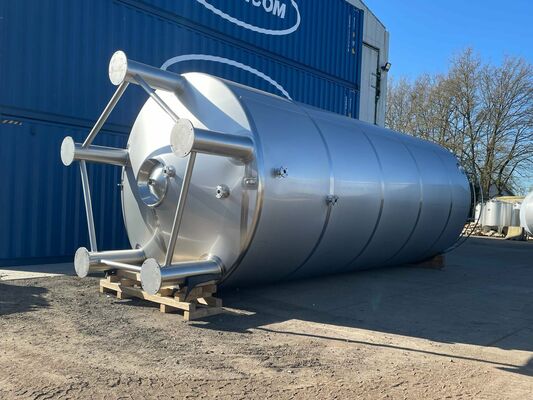 1 x Nieuwe roestvrijstalen verticale opslagtank van 50.000L in AISI304L