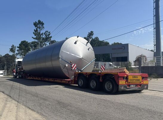 5 x New 150.000L stainless-steel AISI316L vertical storage tank. 4 x New 50.000L stainless-steel AISI304L vertical storage tank. 1 x New 25.000L stainless-steel AISI304L vertical storage tank. 1 x New 450L stainless-steel AISI304L vertical storage tank.