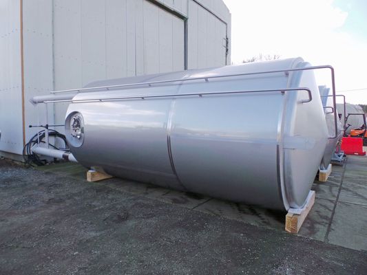 OR150994: 2 x 30m³ AISI304; cuve de stockage isolée; échangeur thermique; verticale