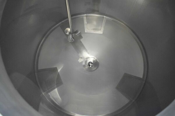 1 x Nouvelle cuve de mélange vertical en acier inoxydable 1000L en AISI316L