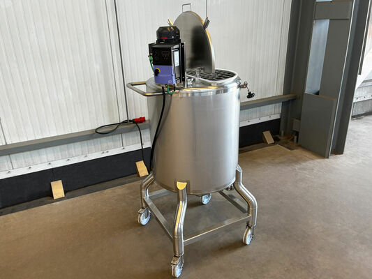 1 x New 300 L vertical stainless-steel AISI 316L mixing tank
