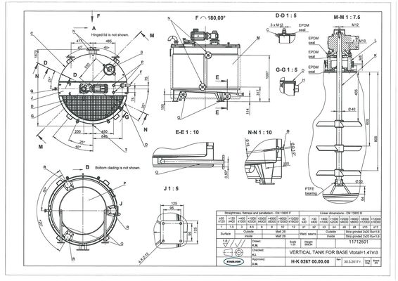 2 x 200L stainless-steel single skin mixing tanks and 1 x 1470L stainless-steel mixing tank with heat-exchanger and insulation mengtank