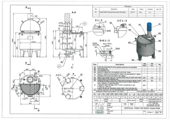 2 x 200L stainless-steel single skin mixing tanks and 1 x 1470L stainless-steel mixing tank with heat-exchanger and insulation mengtank