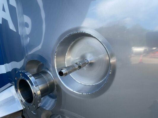 1 x Neuer vertikaler 2.500L Edelstahl AISI316L Lagertank