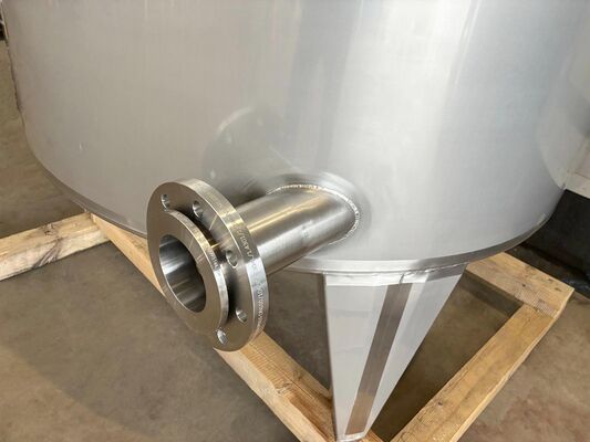 1 x New 2.500L stainless-steel AISI316L vertical storage tank.