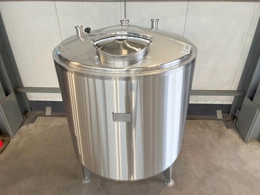 1 x Neuer vertikaler 3.300L Edelstahl AISI316L Lagertank
