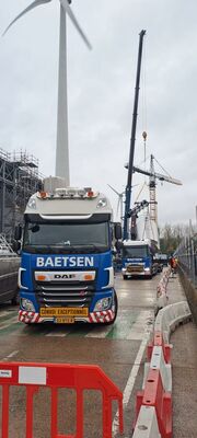 2 x cuves neuves verticales 30.400L en acier inoxydable AISI316L.