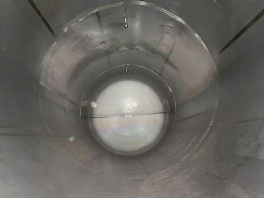 2 x stainless-steel second hand vertical storage tanks of 41.000L in stainless-steel AISI 304L